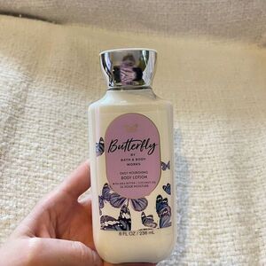 NEW Bath & Body Works BUTTERFLY Daily Nourishing Body‎ Lotion Lightweight 8 oz